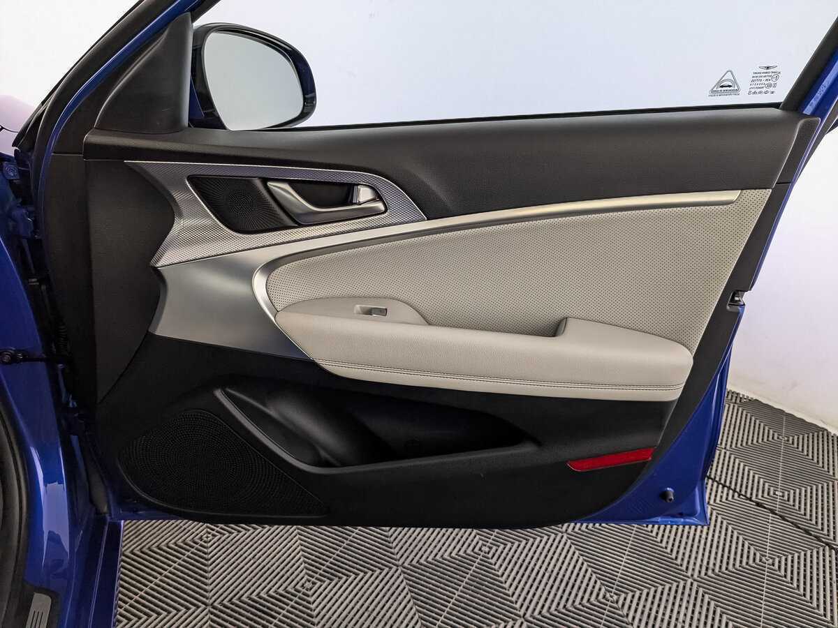 Купить Genesis G70, 2022, 12 944 км, фото №25