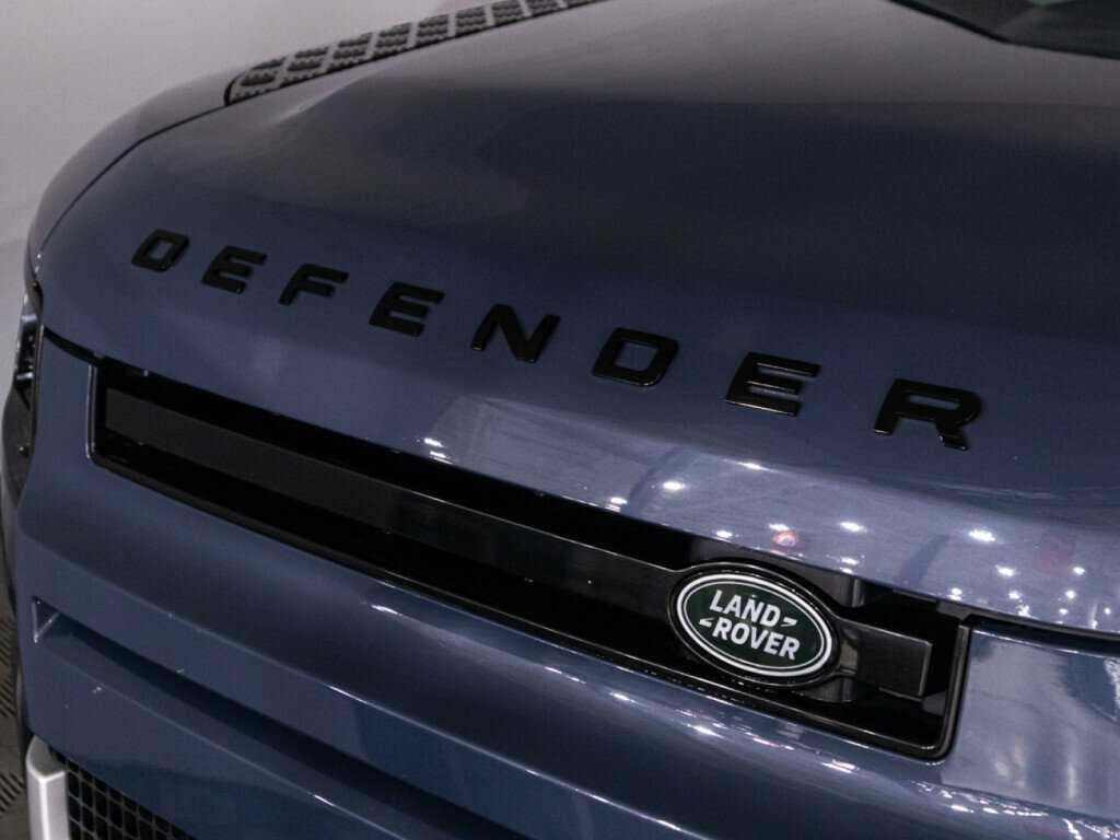 Купить Land Rover Defender 110, 2021, 95 660 км, фото №24