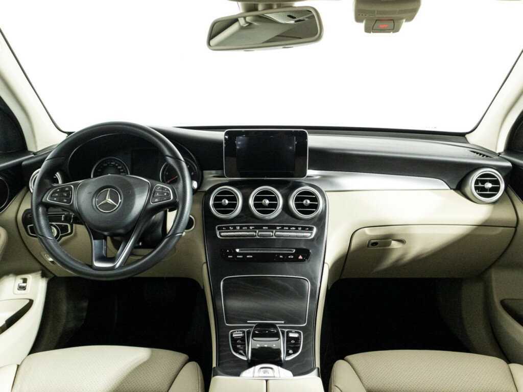 Купить Mercedes-Benz GLC 250 d, 2017, 89 214 км, фото №13