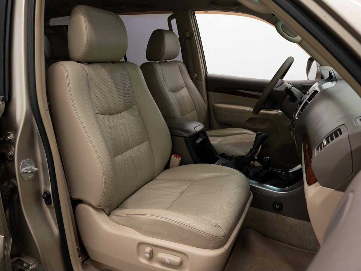 Купить Toyota Land Cruiser Prado 5-speed, 2005, 318 627 км, фото №12