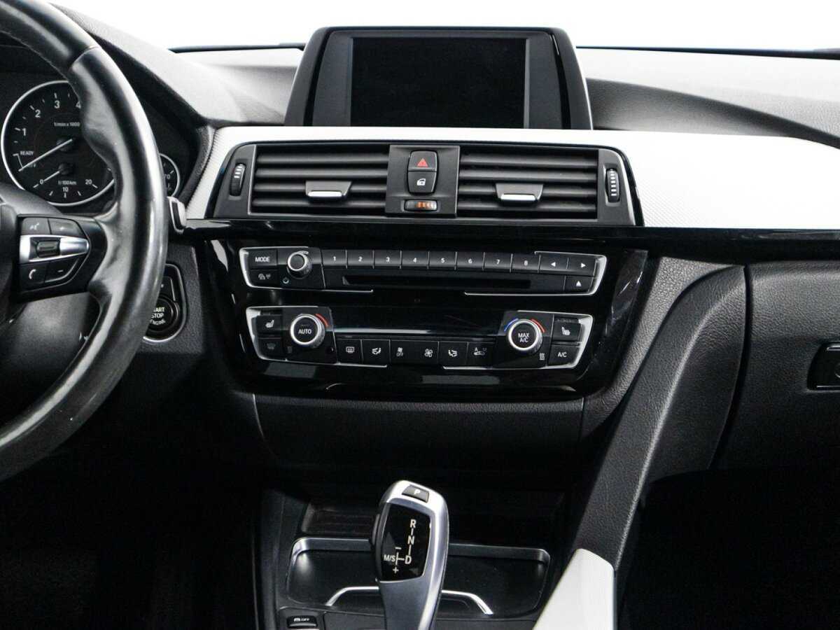 Купить BMW 3 серии 320i xDrive, 2016, 90 800 км, фото №14