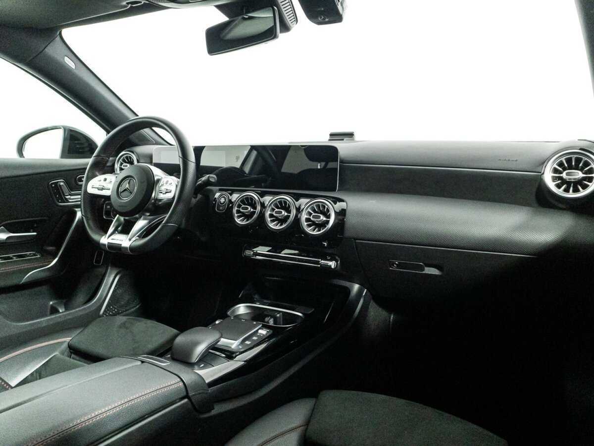 Купить Mercedes-Benz A-Класс AMG 35 AMG, 2020, 41 160 км, фото №9