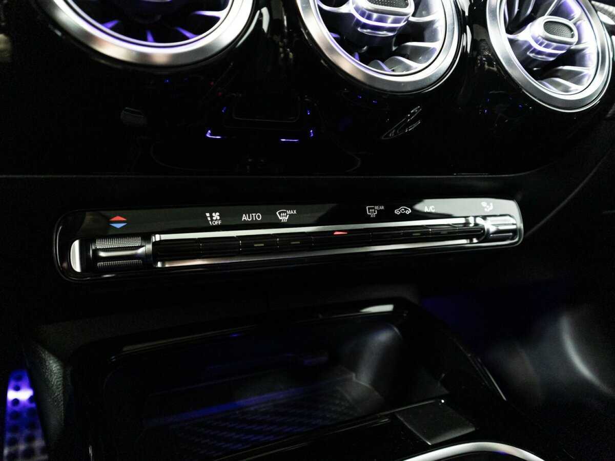 Купить Mercedes-Benz A-Класс AMG 35 AMG, 2020, 41 160 км, фото №20