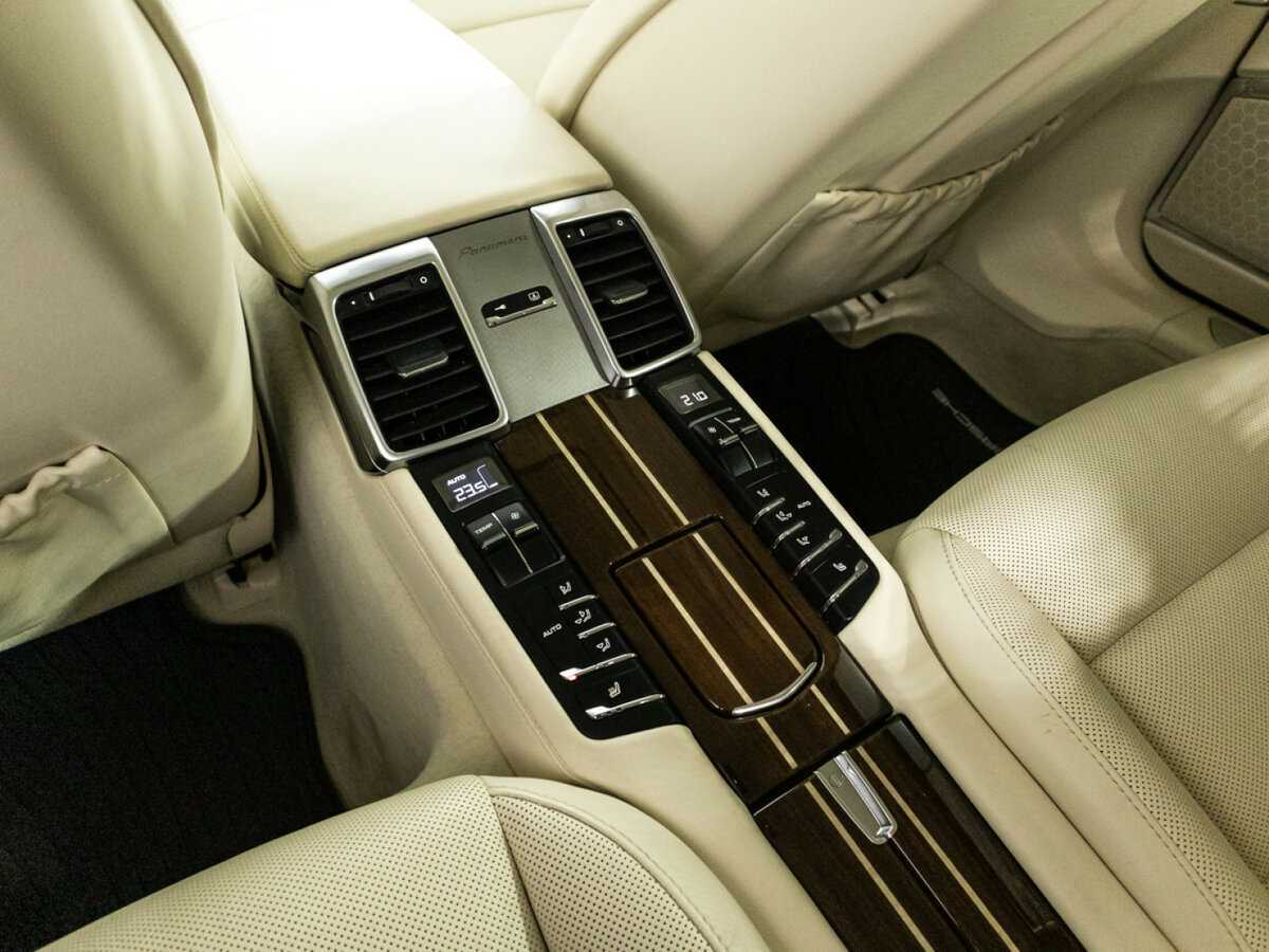 Купить Porsche Panamera Turbo, 2010, 60 024 км, фото №21