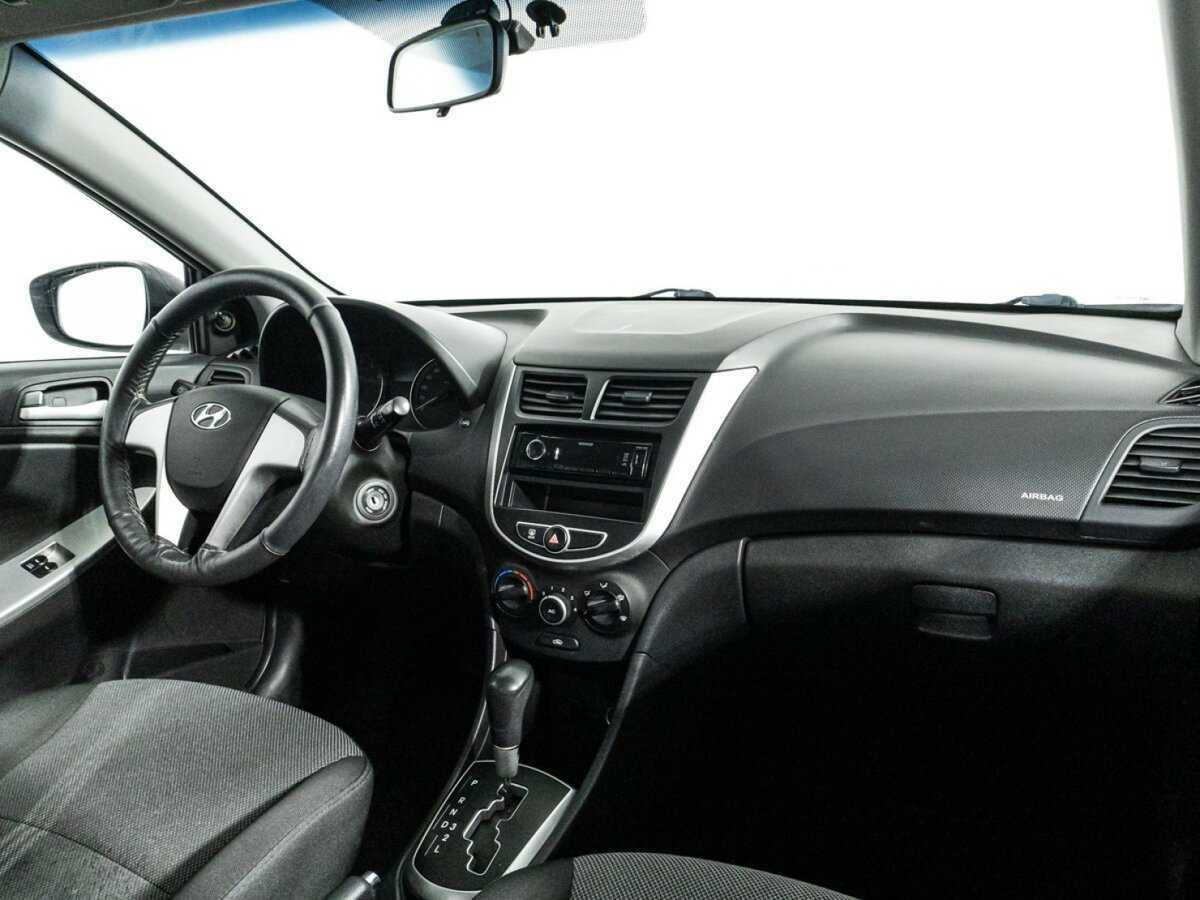 Купить Hyundai Solaris, 2014, 108 083 км, фото №9