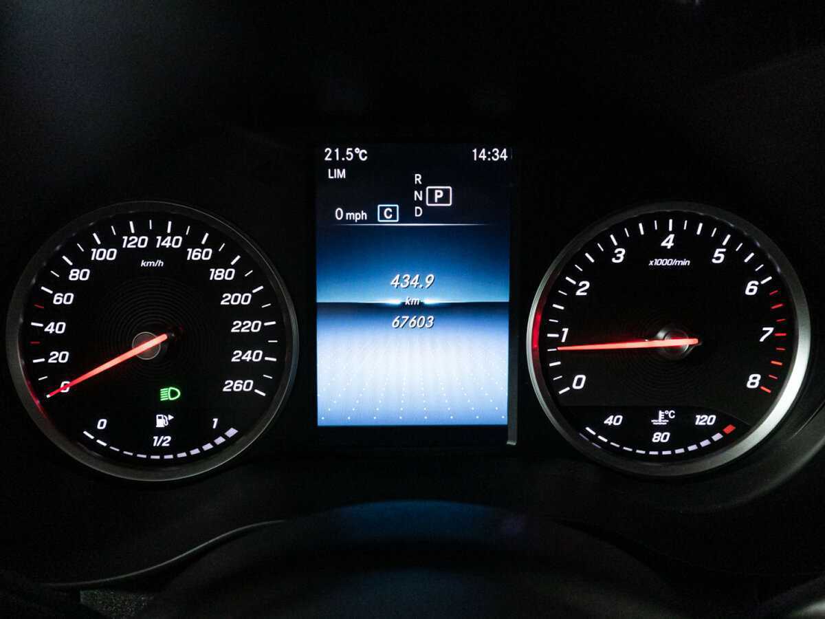 Купить Mercedes-Benz C-Класс 200, 2020, 67 521 км, фото №12