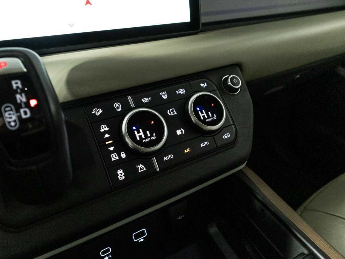 Купить Land Rover Defender 110, 2020, 49 059 км, фото №22