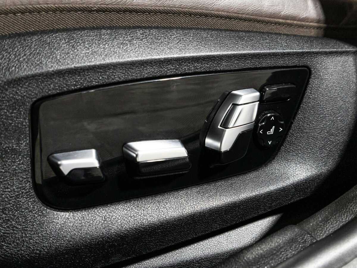 Купить BMW 5 серии 530d xDrive, 2019, 140 175 км, фото №17