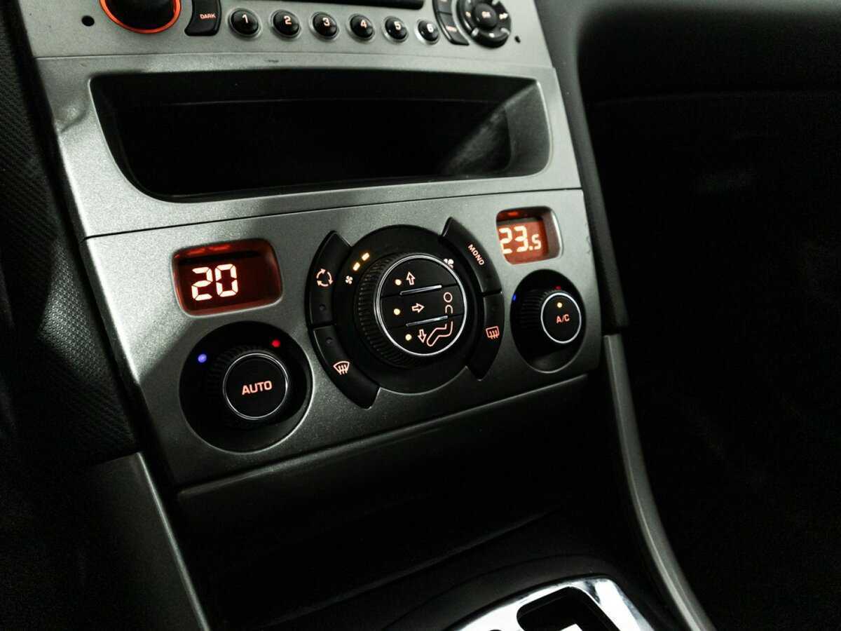 Купить Peugeot 308, 2010, 194 965 км, фото №15