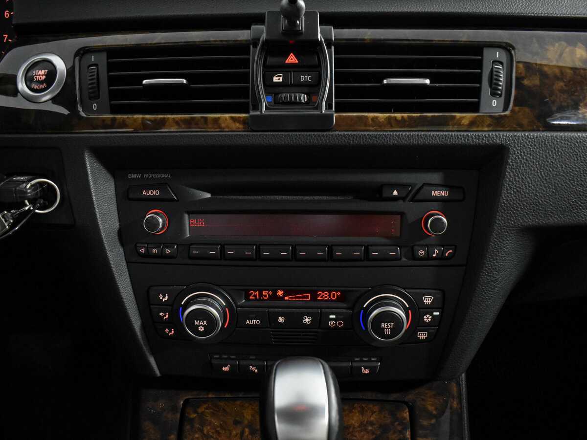 Купить BMW 3 серии 325i, 2007, 217 099 км, фото №16