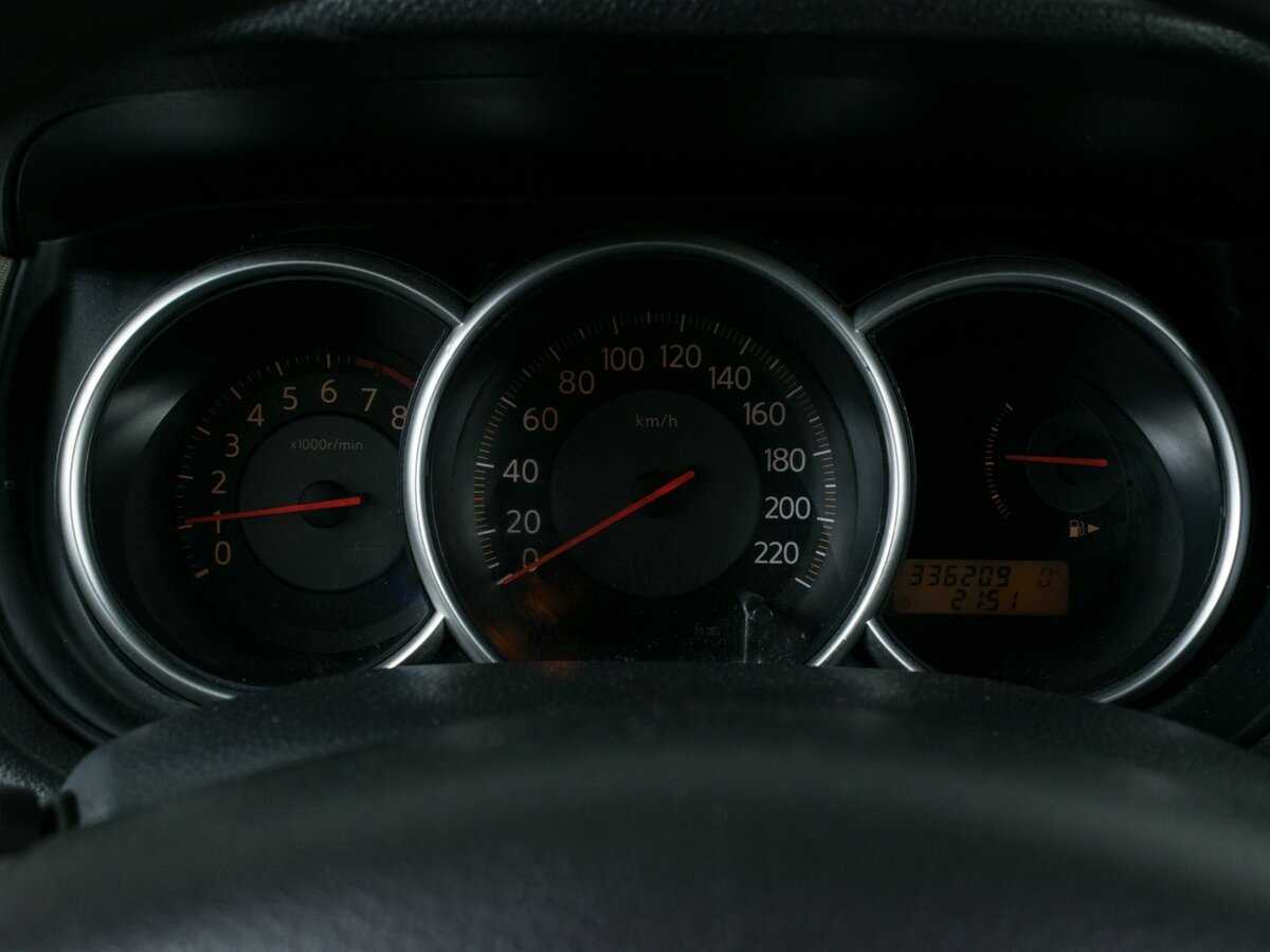 Купить Nissan Tiida, 2008, 320 000 км, фото №11