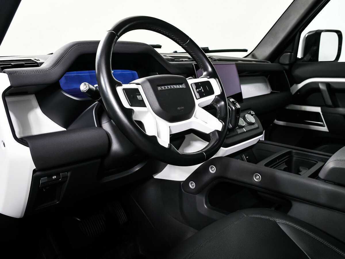 Купить Land Rover Defender 110, 2021, 45 087 км, фото №12