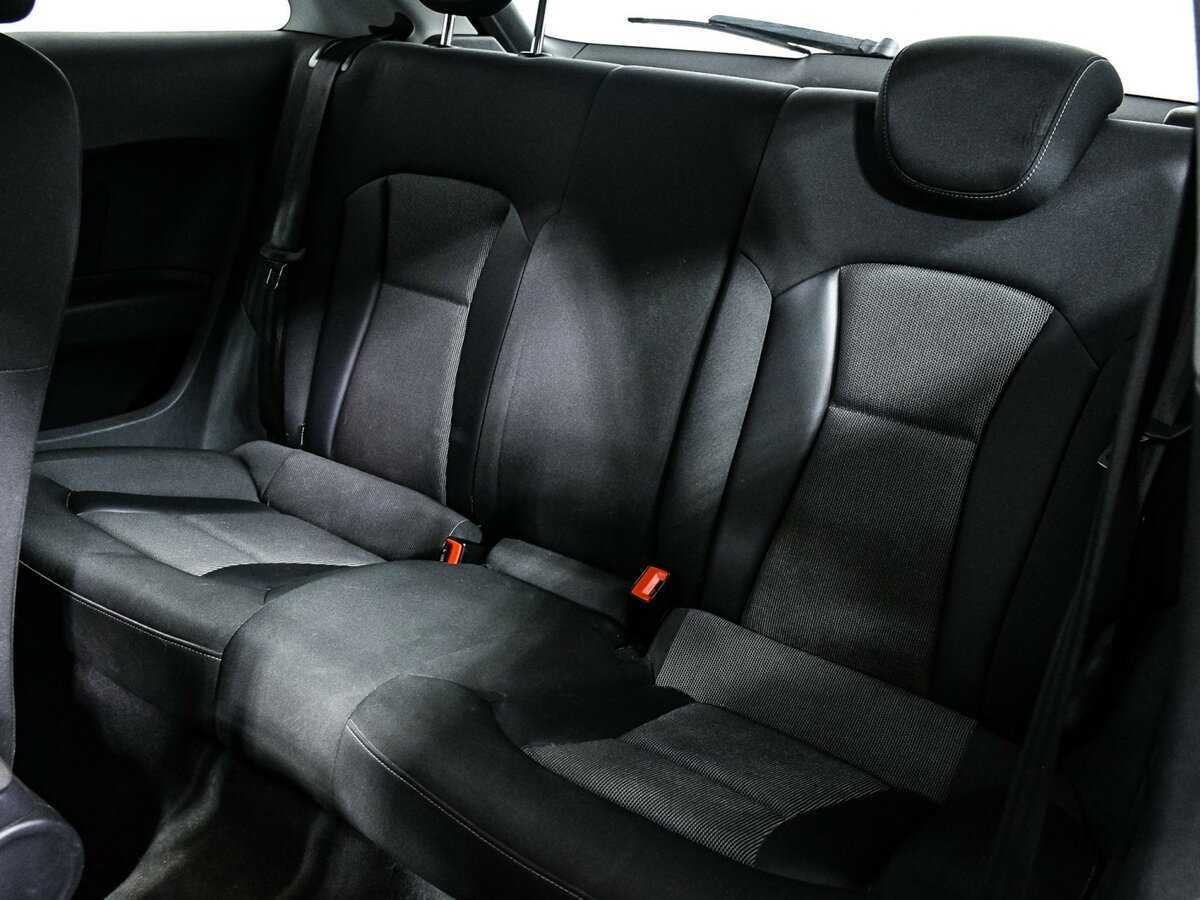 Купить Audi A1, 2010, 198 710 км, фото №12