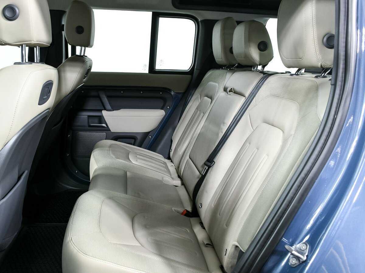 Купить Land Rover Defender 110, 2020, 69 888 км, фото №11