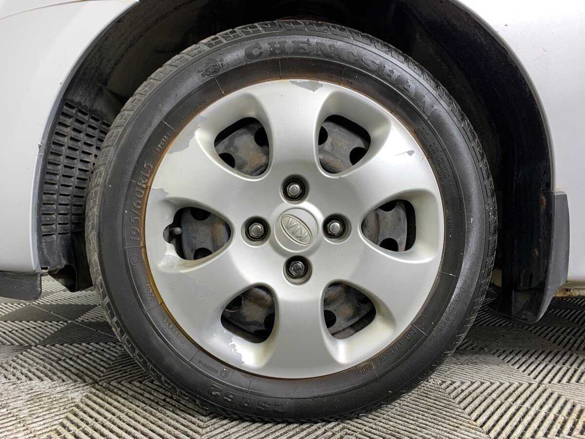 Купить Kia Cerato, 2006, 229 563 км, фото №9