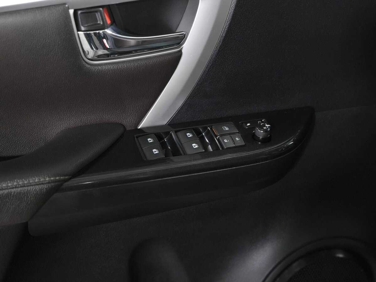 Купить Toyota Fortuner, 2017, 141 050 км, фото №17