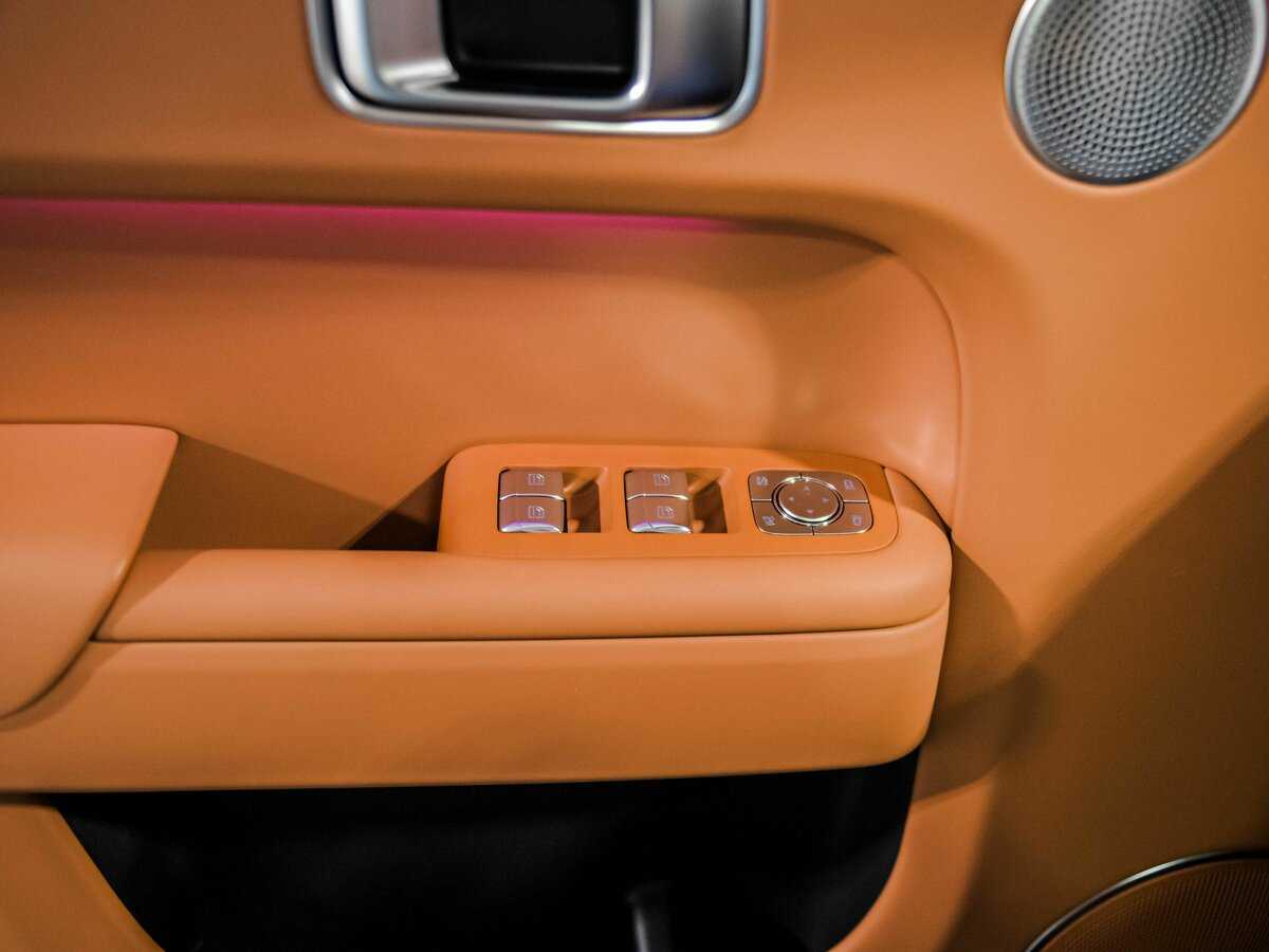 Купить LiXiang L7 52.3 kWh, 2024, 63 км, фото №13