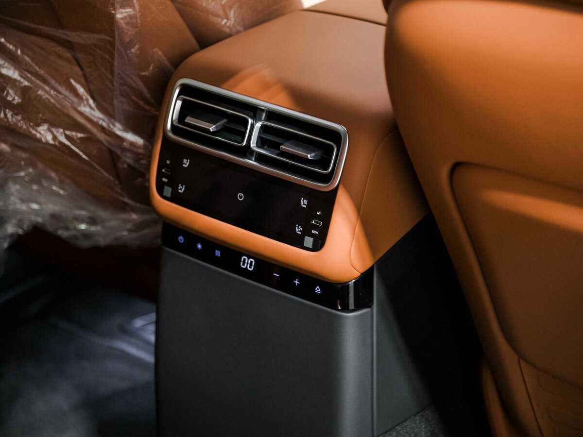 Купить LiXiang L7 52.3 kWh, 2024, 63 км, фото №17