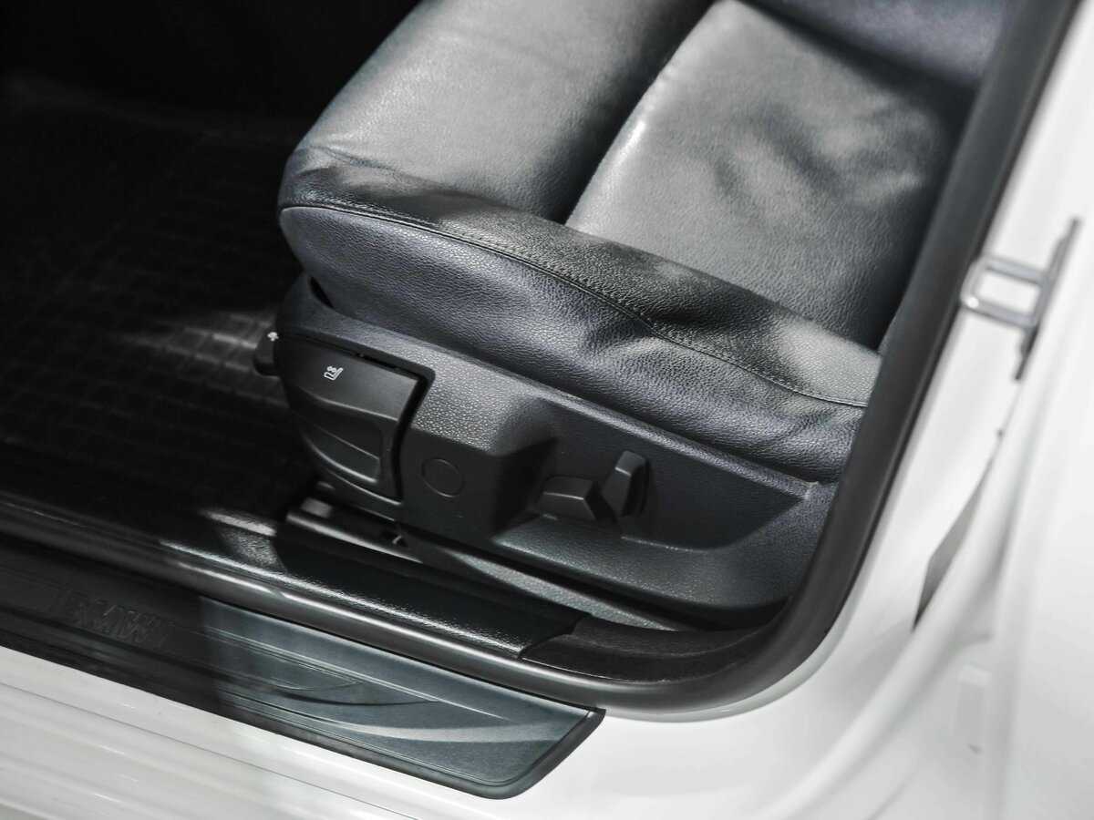 Купить BMW 5 серии 520i, 2013, 213 136 км, фото №14