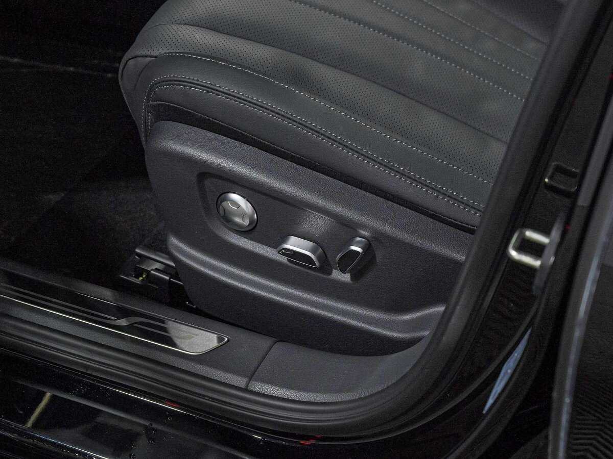 Купить Hongqi H5, 2024, 118 км, фото №17