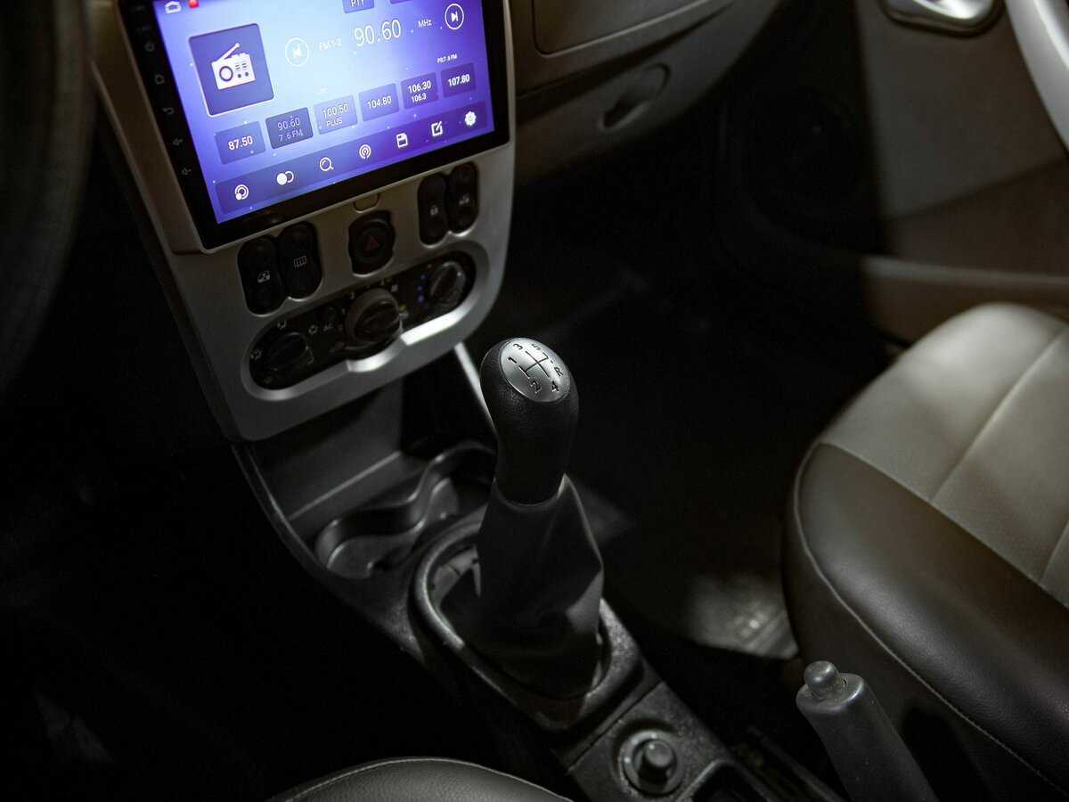 Купить Renault Logan, 2010, 252 545 км, фото №9