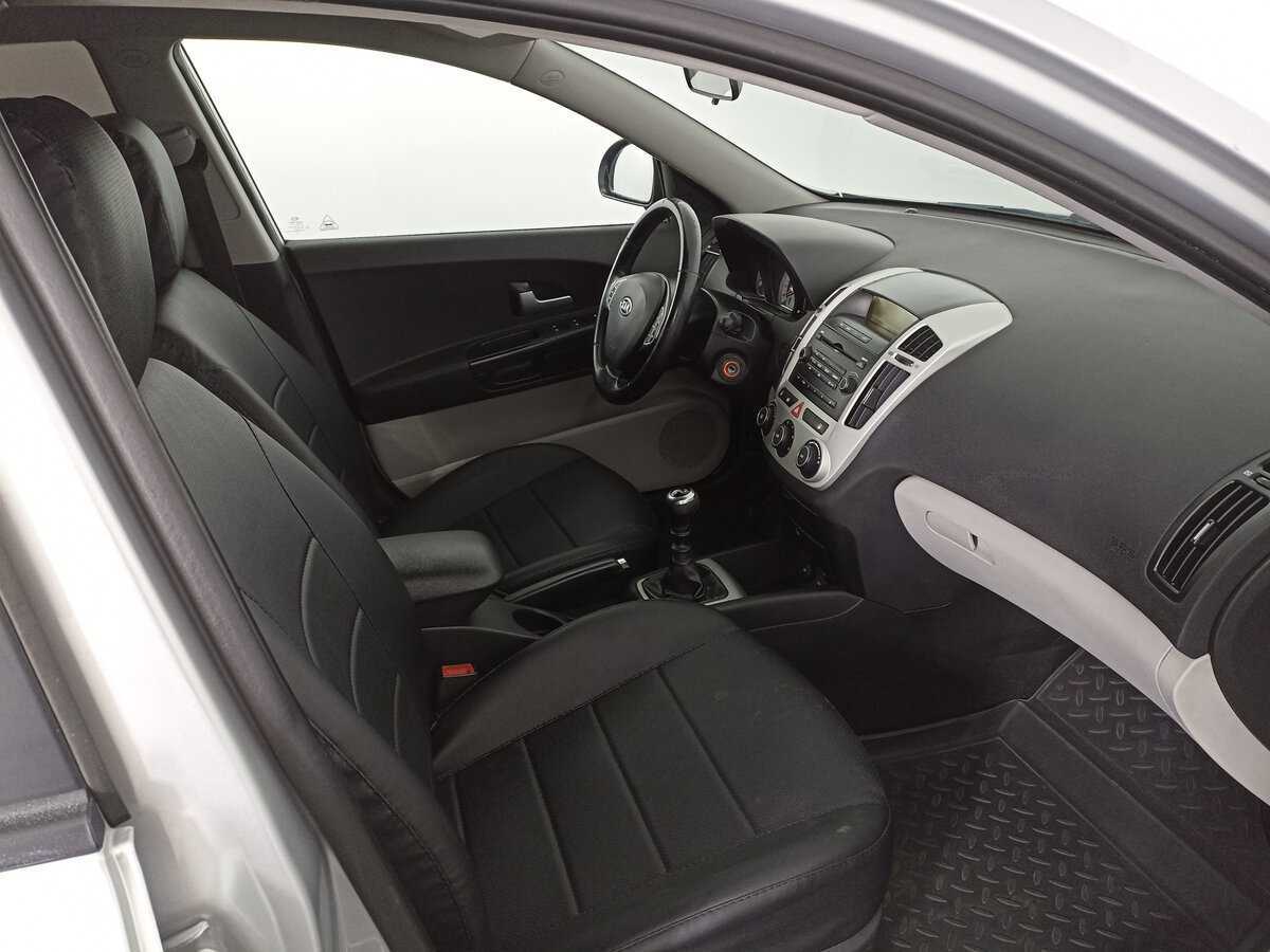 Купить Kia Ceed, 2009, 210 041 км, фото №11
