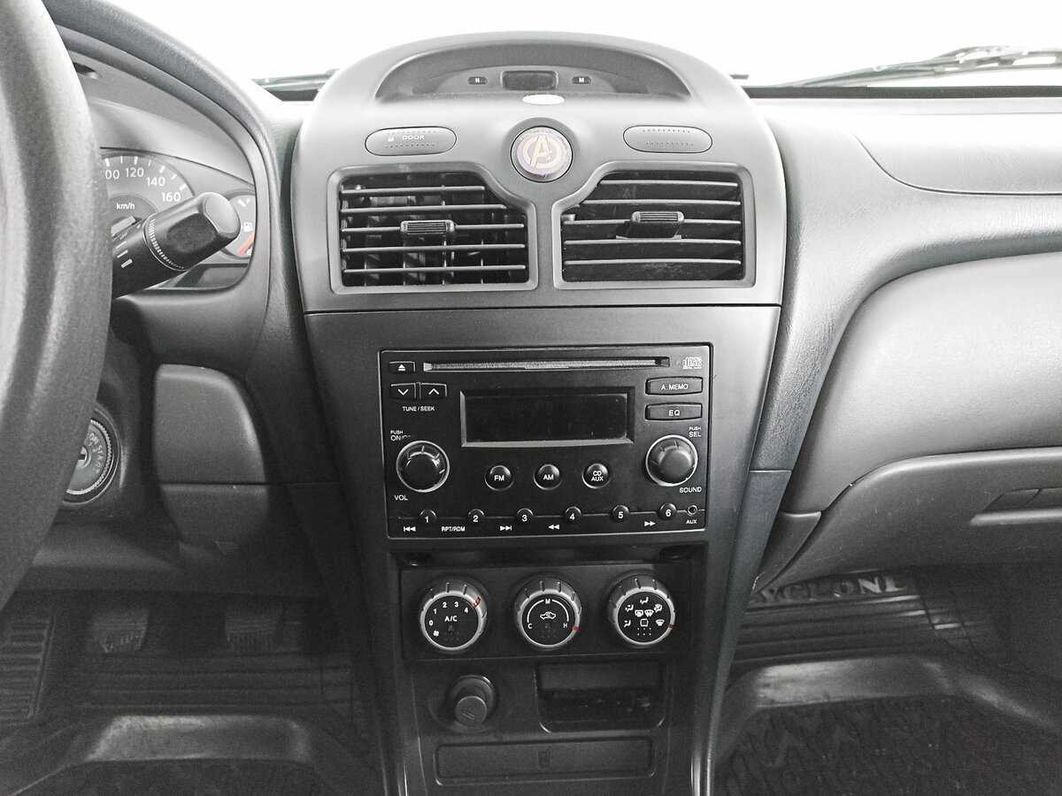 Купить Nissan Almera Classic, 2008, 178 744 км, фото №15