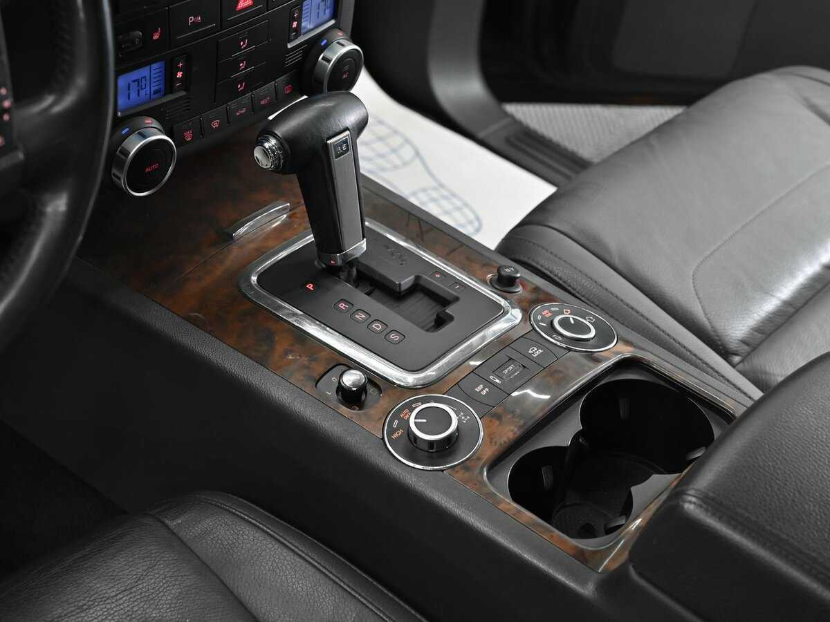 Купить Volkswagen Touareg, 2010, 186 000 км, фото №9