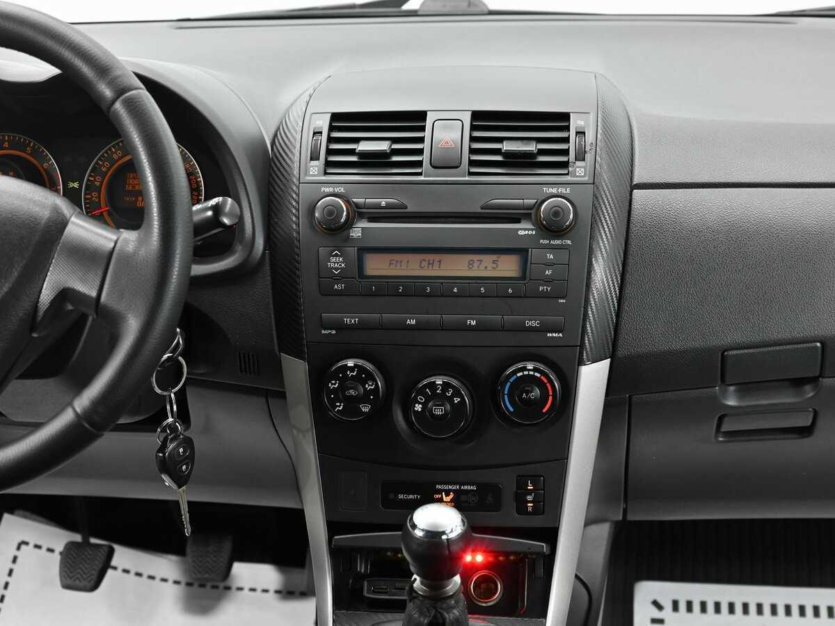 Купить Toyota Corolla, 2010, 166 500 км, фото №10