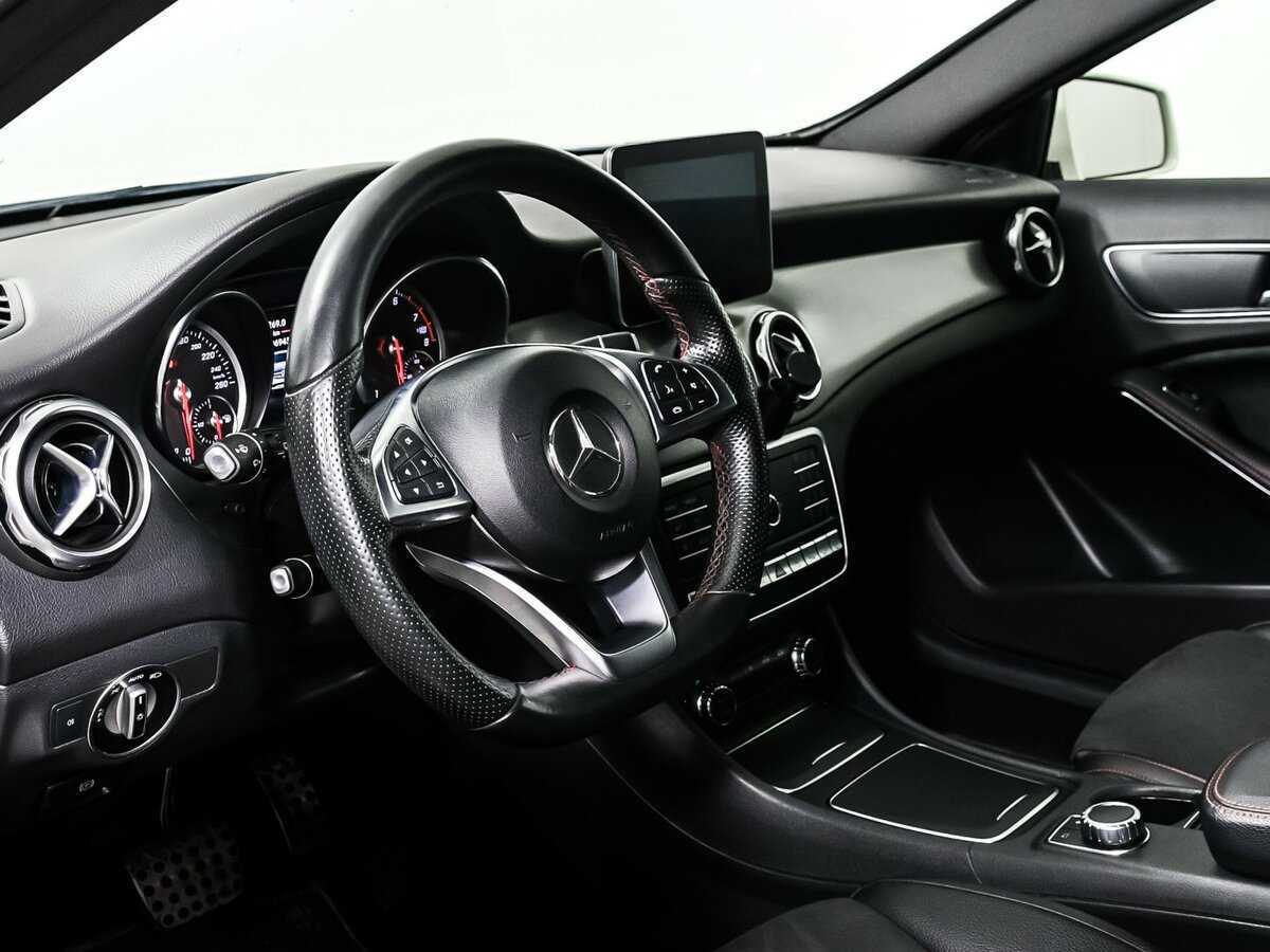 Купить Mercedes-Benz GLA 250, 2017, 106 993 км, фото №10
