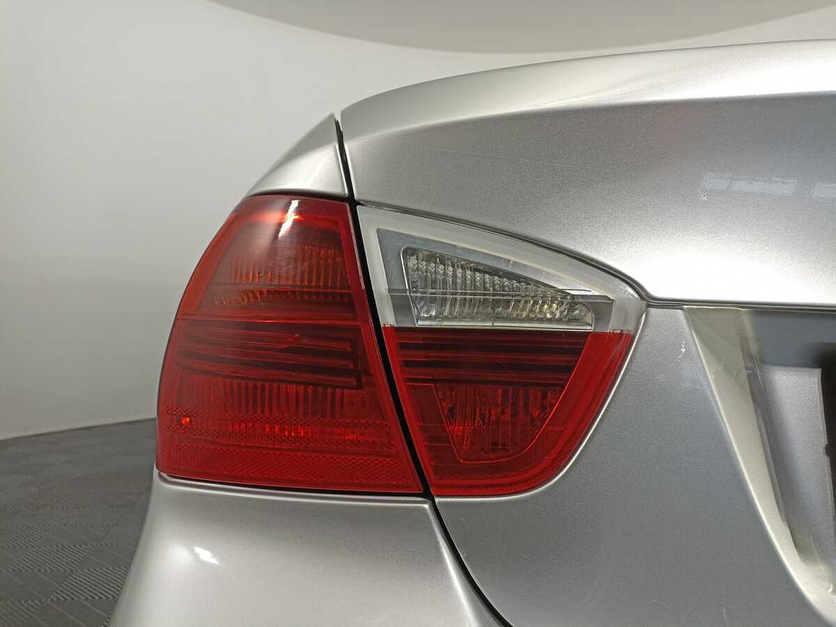 Купить BMW 3 серии 325i, 2006, 243 001 км, фото №9