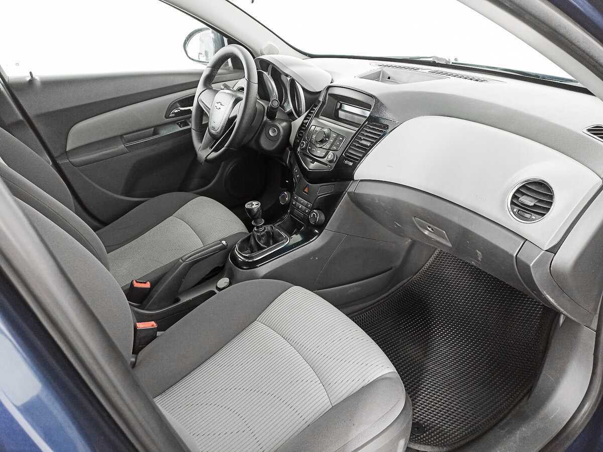 Купить Chevrolet Cruze, 2009, 278 021 км, фото №11