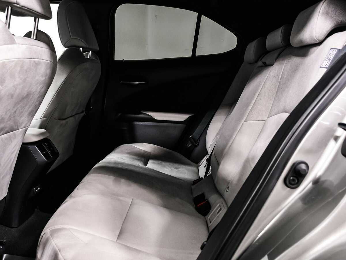 Купить Lexus UX 200, 2021, 16 667 км, фото №13