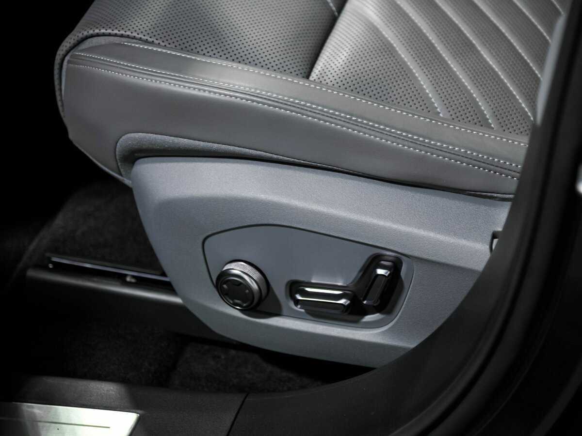 Купить Zeekr 001 100 kWh, 2024, 42 км, фото №18