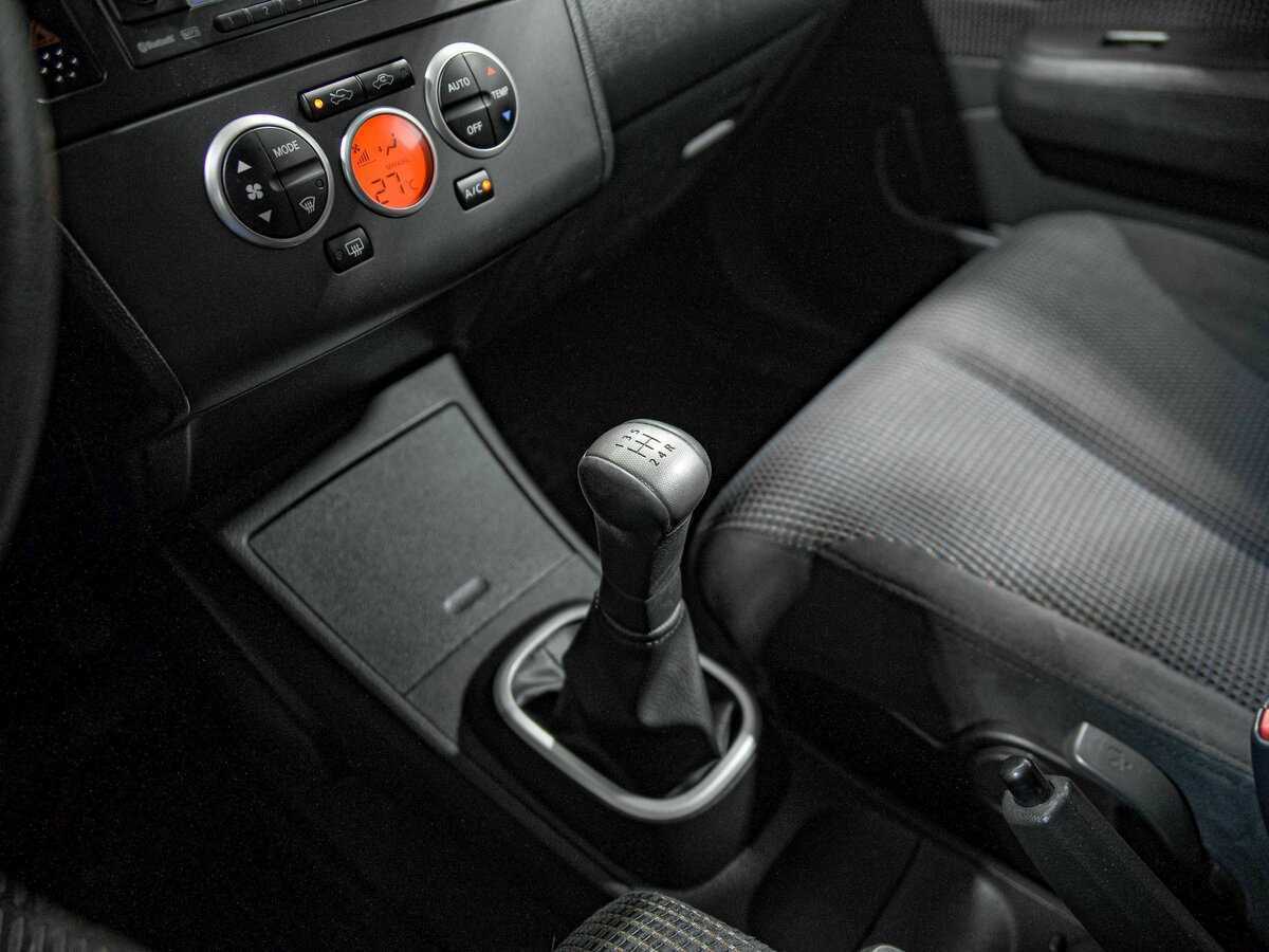 Купить Nissan Tiida, 2010, 104 000 км, фото №12