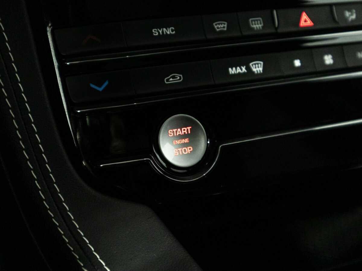 Купить Jaguar F-Pace, 2018, 30 961 км, фото №25