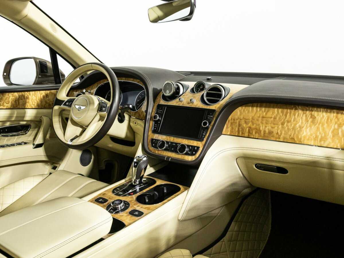 Купить Bentley Bentayga, 2016, 85 114 км, фото №9