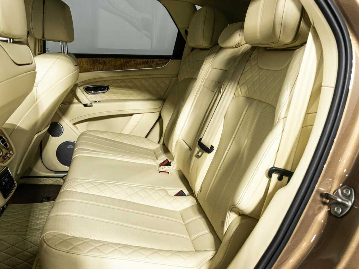 Купить Bentley Bentayga, 2016, 85 114 км, фото №10