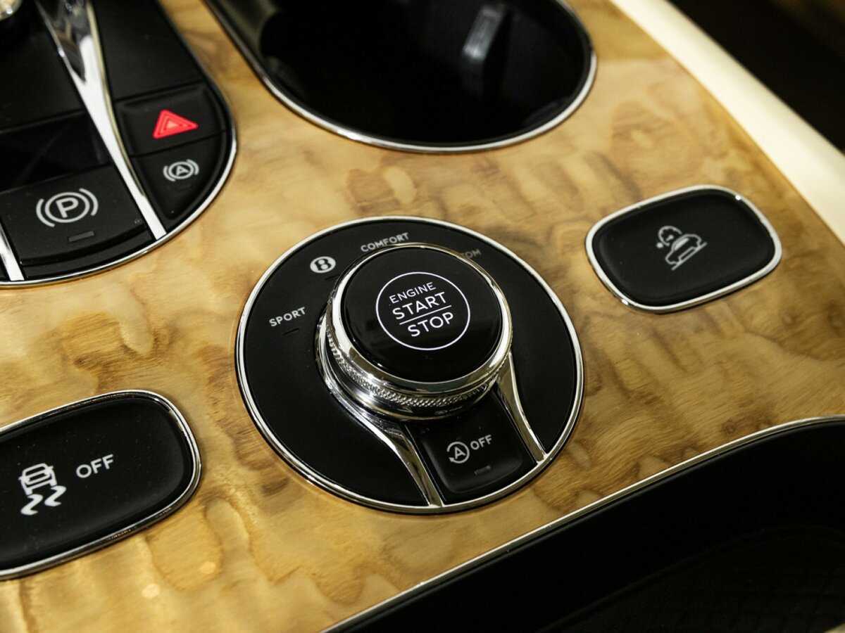 Купить Bentley Bentayga, 2016, 85 114 км, фото №22