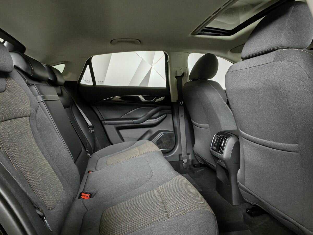 Купить FAW Bestune B70, 2023, 15 866 км, фото №12