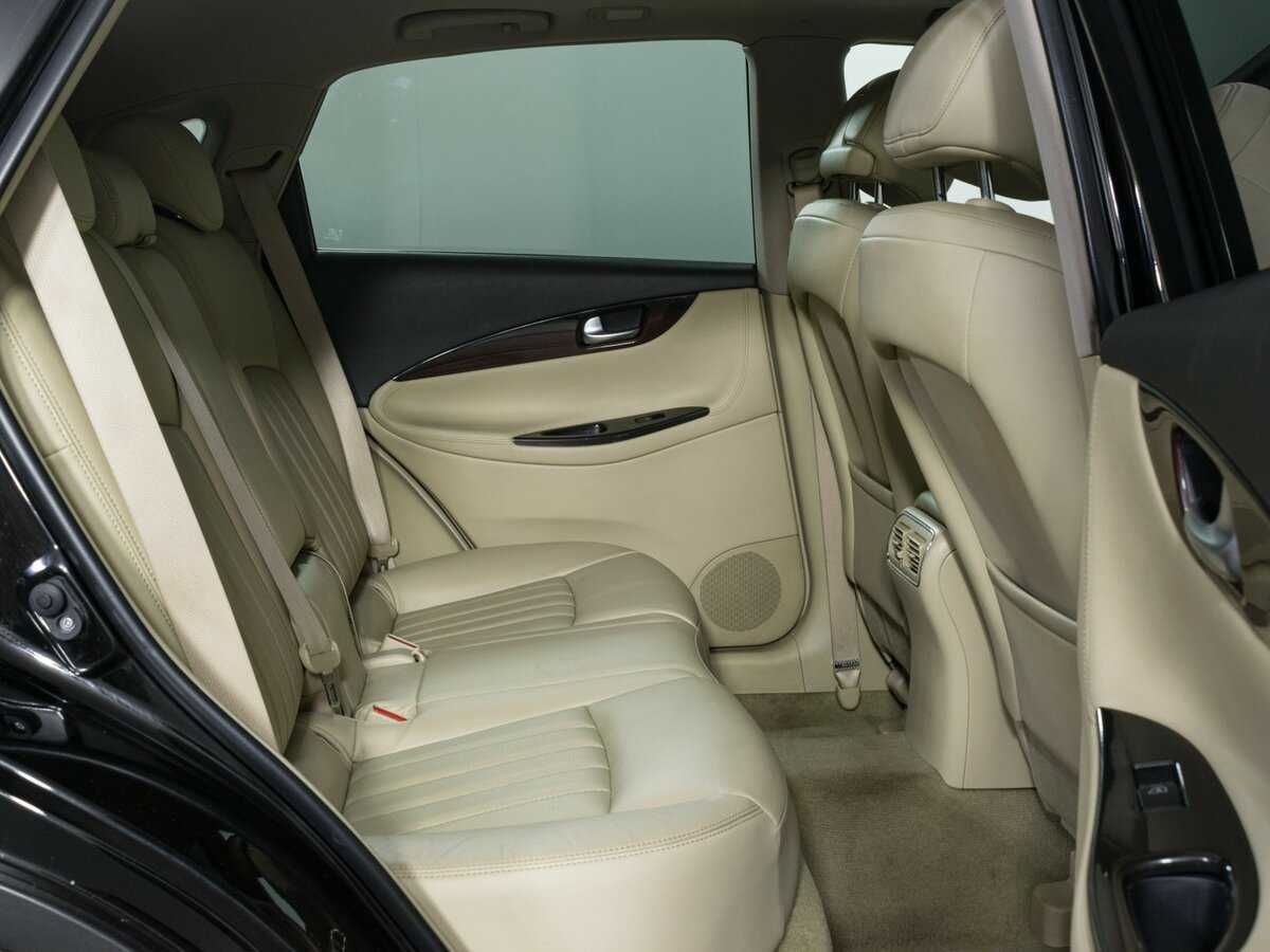 Купить Infiniti QX50, 2016, 111 928 км, фото №10
