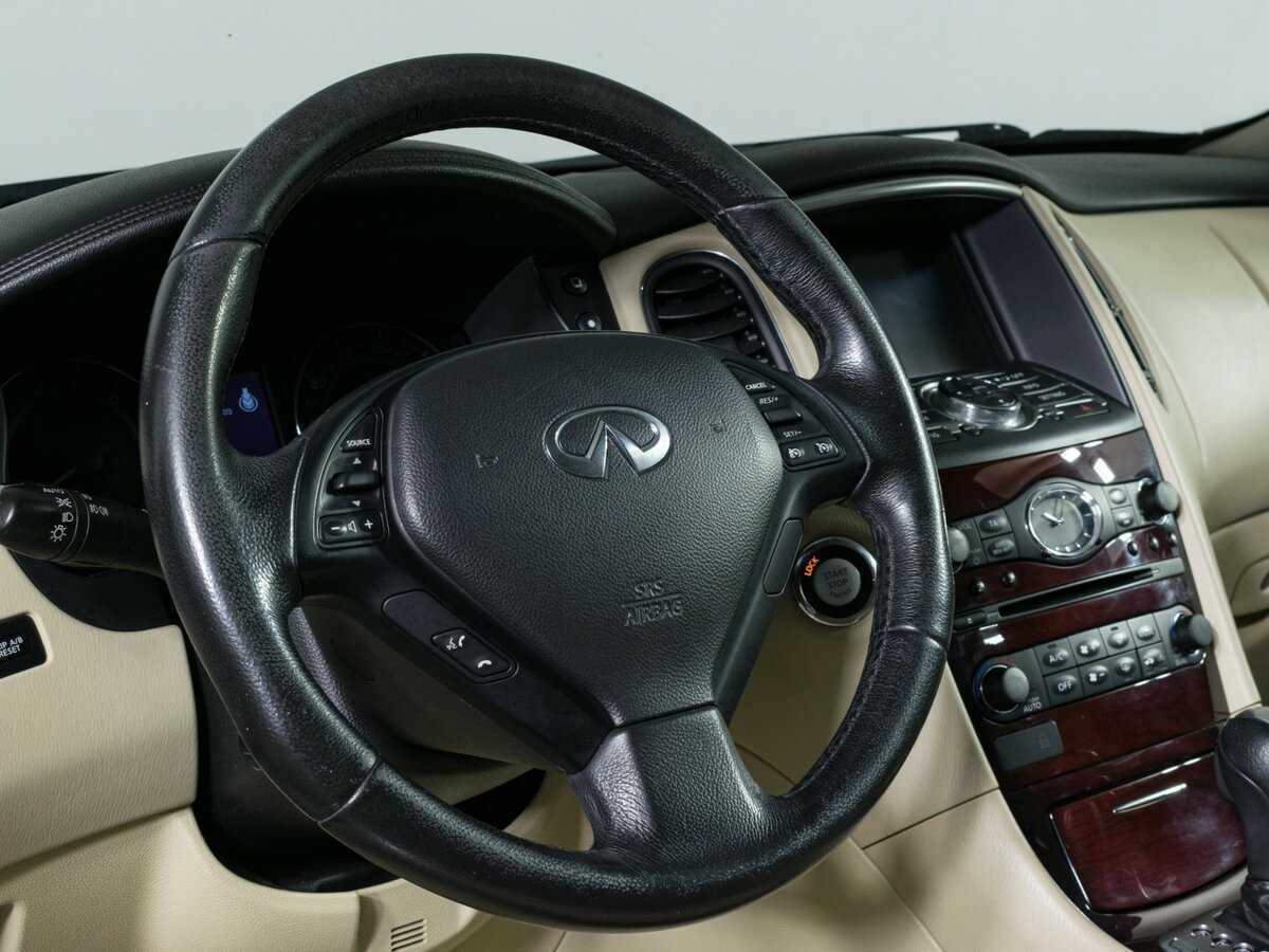 Купить Infiniti QX50, 2016, 111 928 км, фото №13