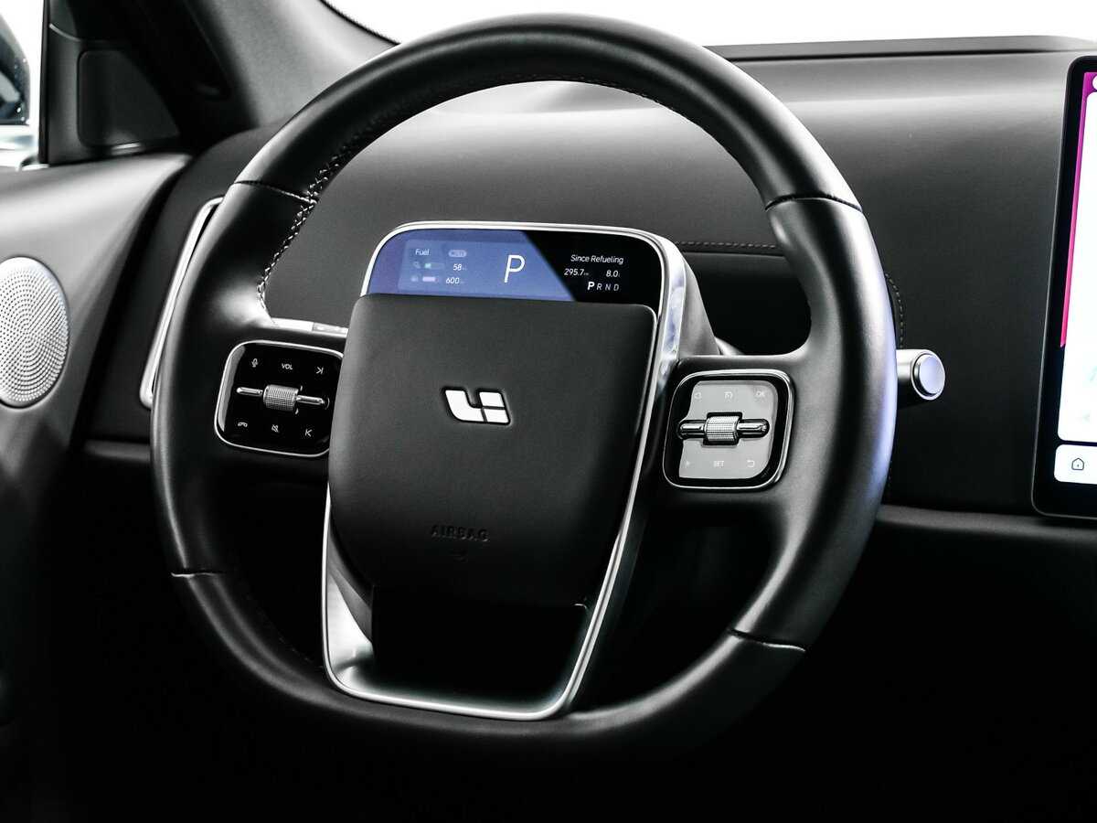 Купить Lixiang L9 44.5 kWh, 2024, 8 496 км, фото №11