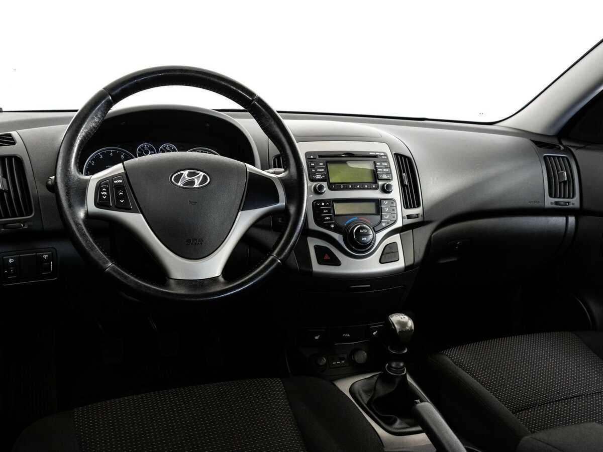 Купить Hyundai i30, 2009, 203 211 км, фото №9