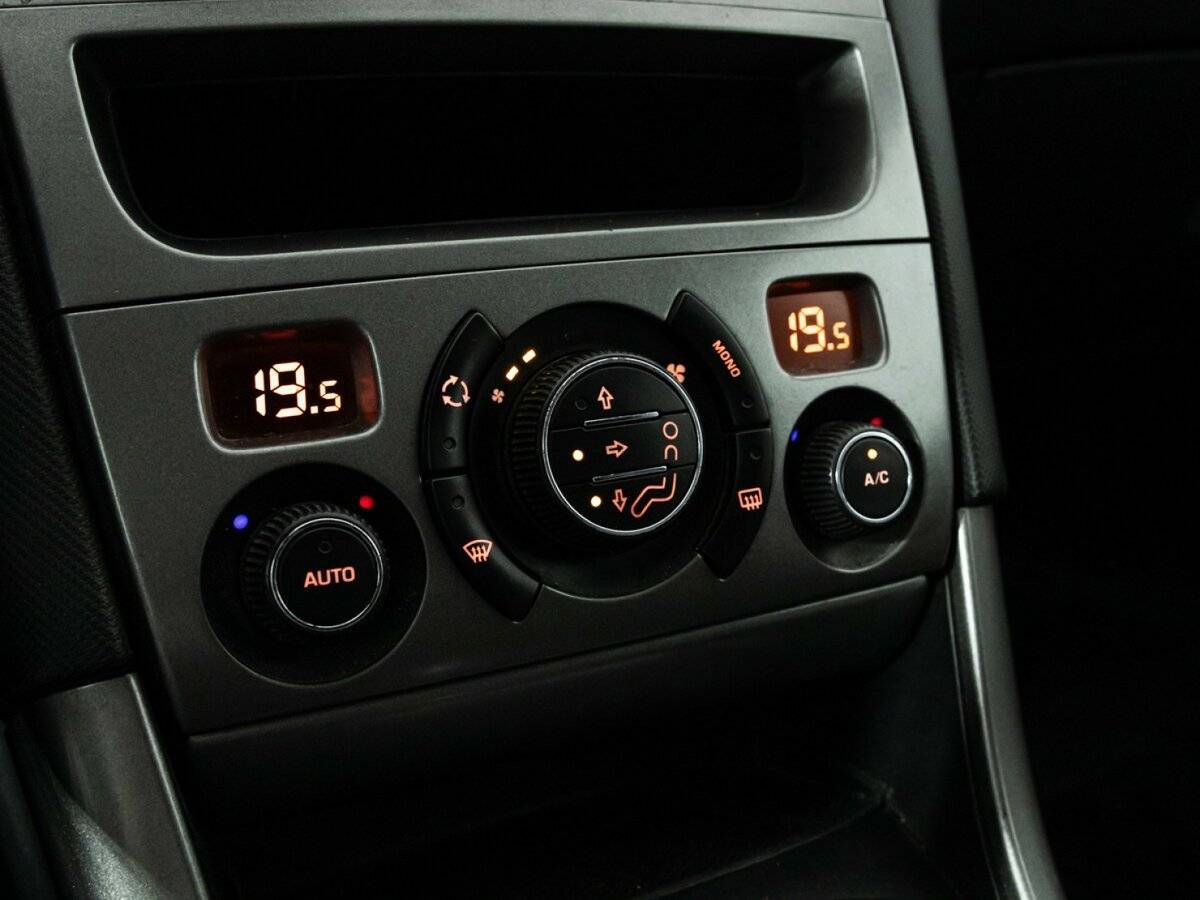 Купить Peugeot 308, 2008, 171 330 км, фото №14