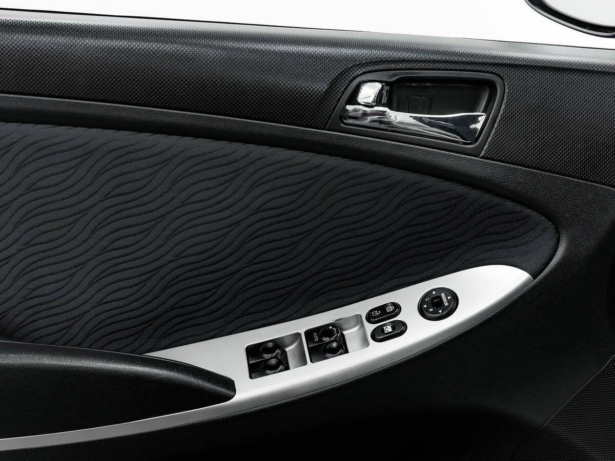 Купить Hyundai Solaris, 2011, 172 000 км, фото №19