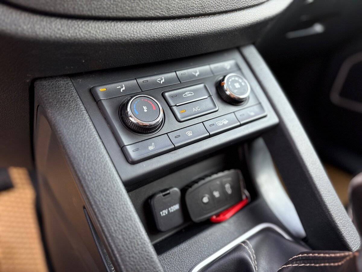 Купить FAW Besturn X40, 2019, 46 888 км, фото №19