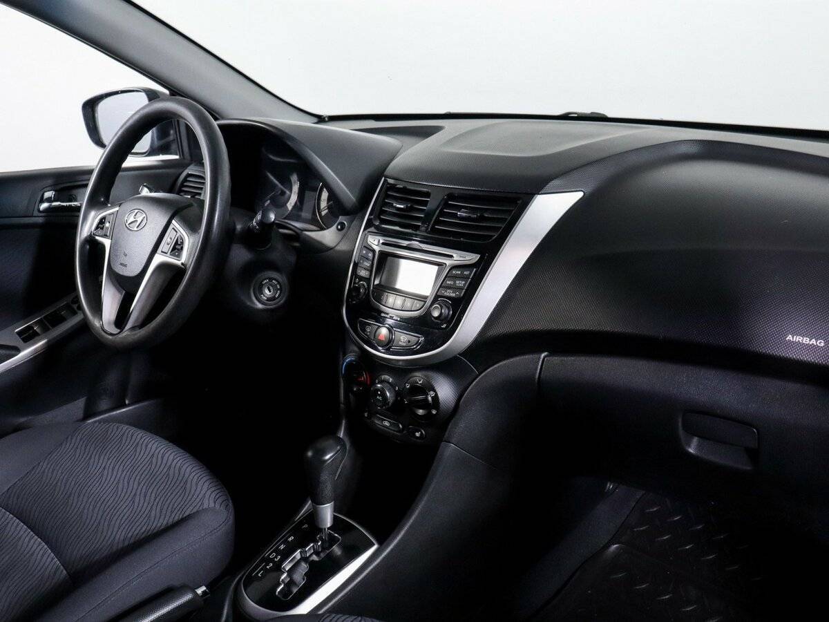 Купить Hyundai Solaris, 2011, 317 869 км, фото №7