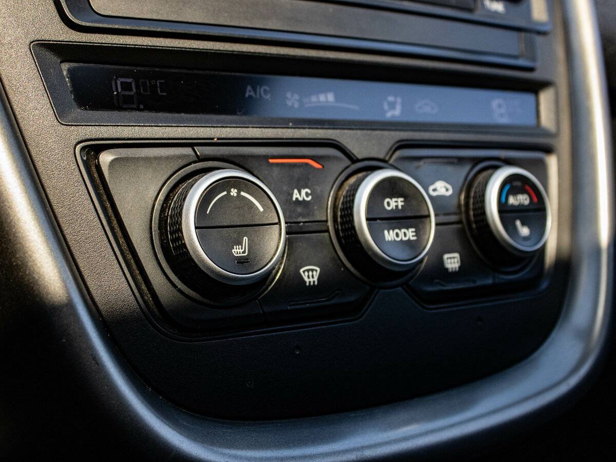 Купить FAW Besturn X80, 2018, 93 545 км, фото №20