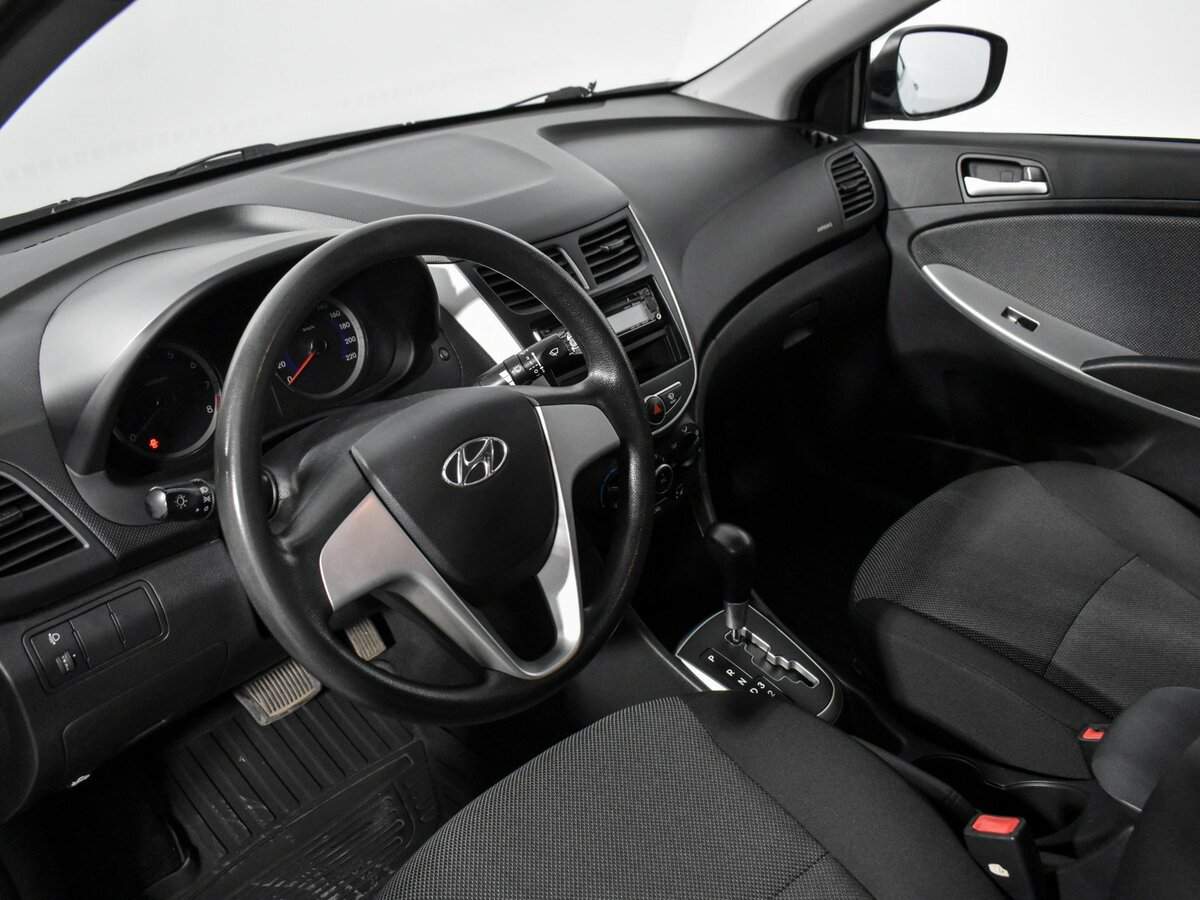 Купить Hyundai Solaris, 2011, 103 500 км, фото №9